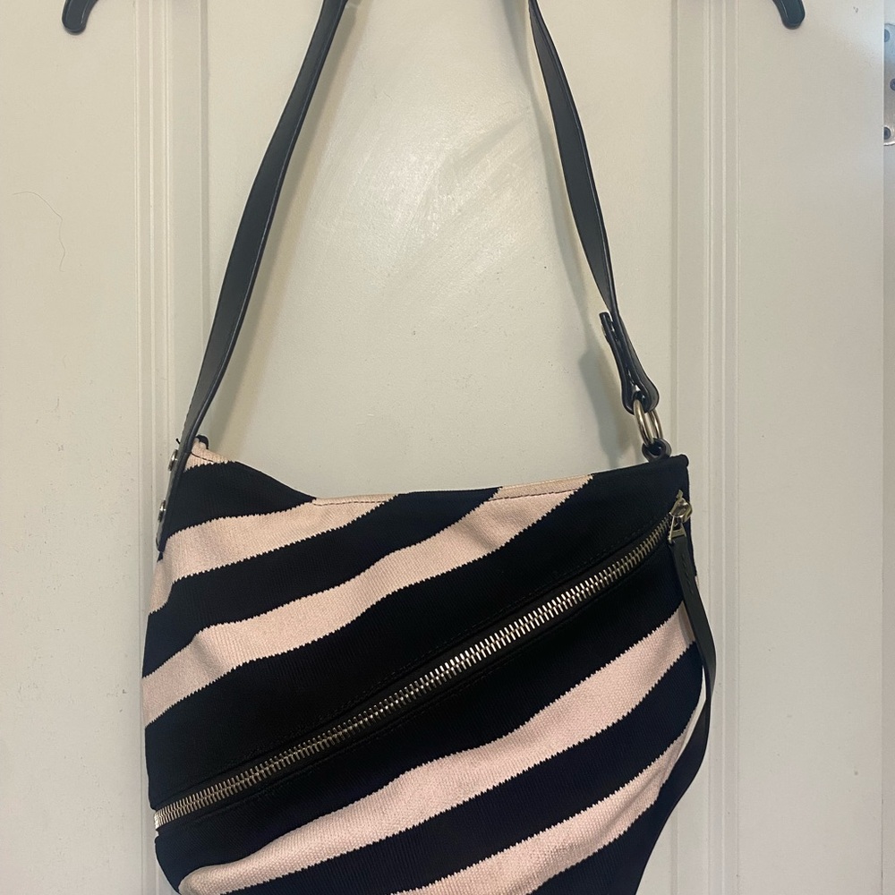 Ladies handbag